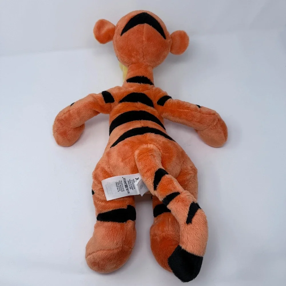 Disney tigger sit